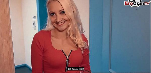 Junge deutsche blondine Nutte macht hausbesuch beim User POV
